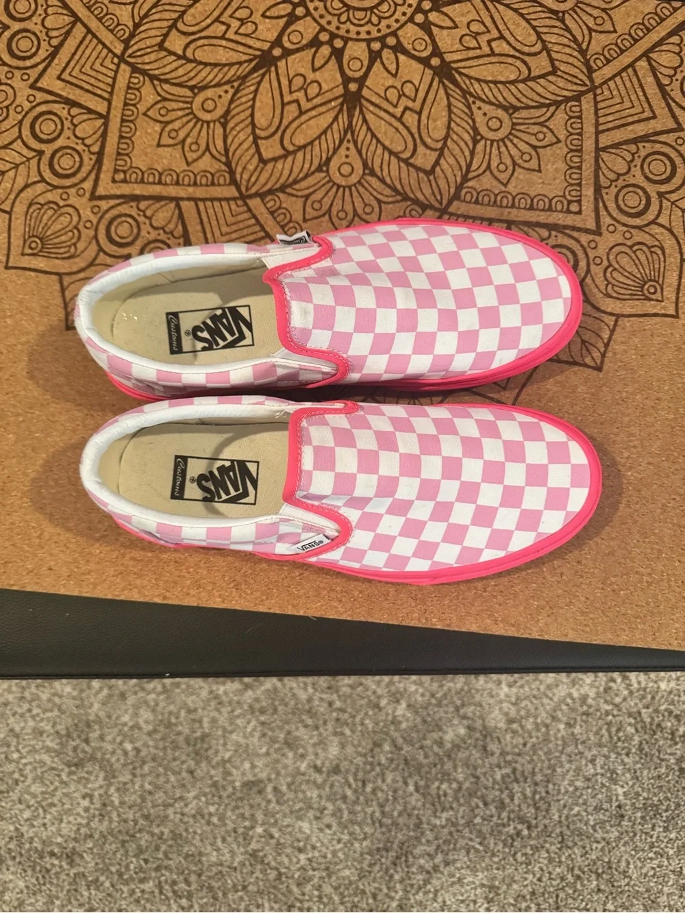 Vans Classic Slip-On Checkerboard Shoe - Pink/White - Picture 2 of 5